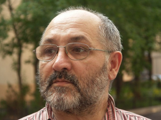 художник-керамист Муниров Марат