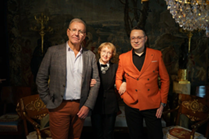 Антикварный салон 50