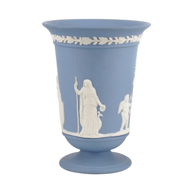 Ваза Веджвуд с рельефами на сюжеты античной мифологии