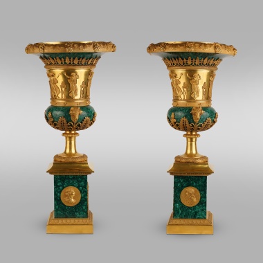 Парные декоративные вазы «Вакханки» в стиле ампир