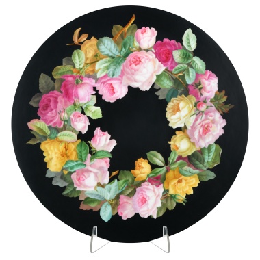 Фарфоровый расписной пласт «Венок цветущих роз» кисти К.Н. Красовского