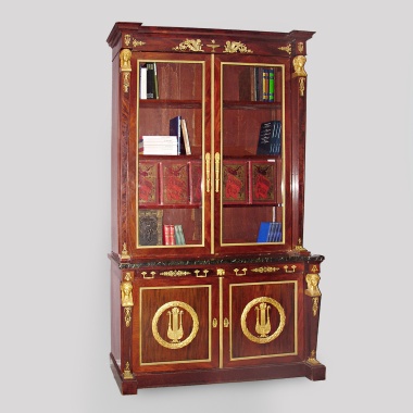 Русский книжный шкаф в стиле ампир с фигурами кариатид