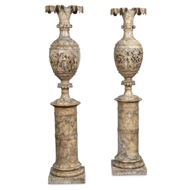 Парные декоративные вазы на пьедесталах «Виноградная лоза» в стиле неоренессанс