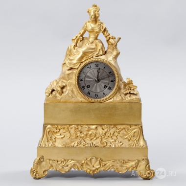 Каминные часы «Дама с веером»