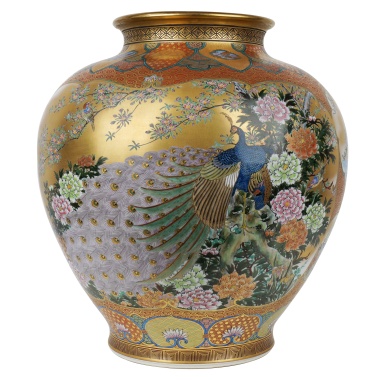 Ваза Кутани с изображением павлина