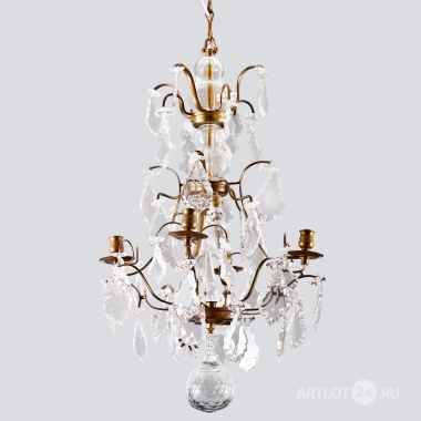 Люстра с подвесками в виде дубовых листьев