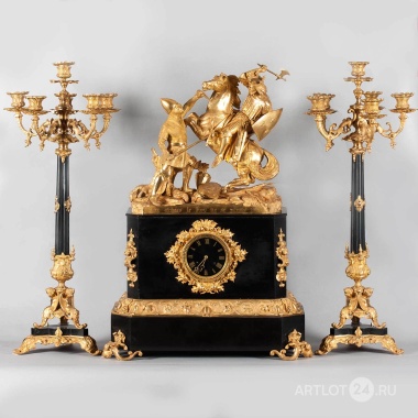 Каминные часы с канделябрами "Король побеждает всегда"