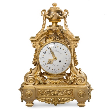 ﻿Каминные часы в форме cтелы в стиле Людовика XVI