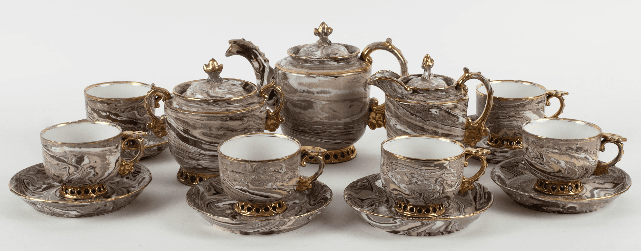 Фарфор и керамика