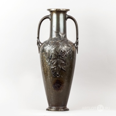 Напольная ваза в стиле модерн "Виноградная лоза"