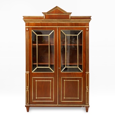 Книжный шкаф в стиле жакоб