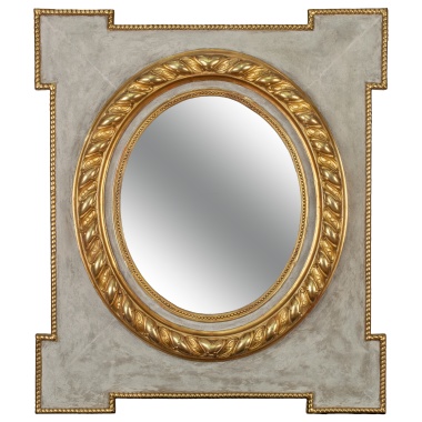 Настенное зеркало в стиле историзм
