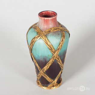 Французская ваза в ажурной оплётке в стиле ар-нуво