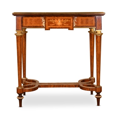 Туалетный столик паркетри в стиле Людовика XVI