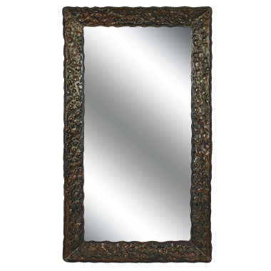 Настенное зеркало в рельефной раме с чеканкой 