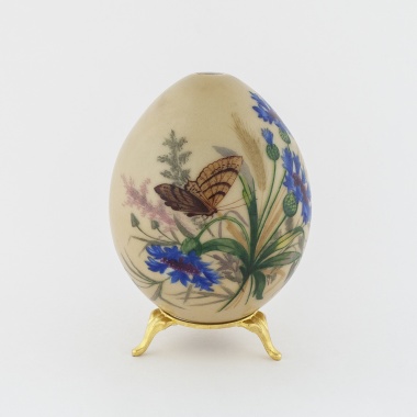 Пасхальное яйцо с изображением бабочки в васильках и пшенице Императорского фарфорового завода