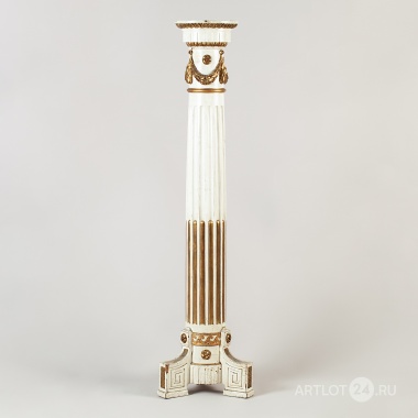 Консоль в виде колонны с каннелюрами