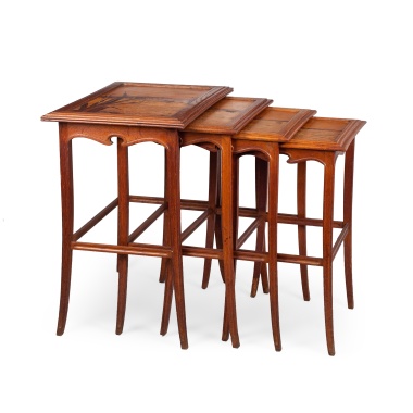 Комплект из четырёх консольных столиков в стиле ар-нуво