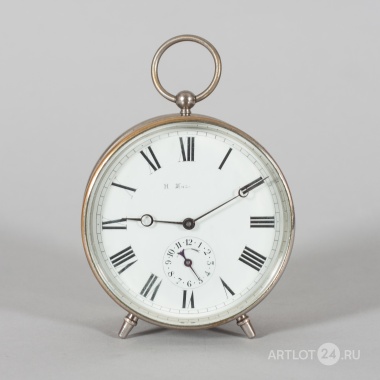 Часы настольные "H. Moser & Cie"