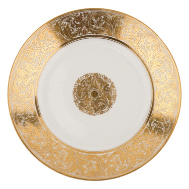 Тарелка из обеденного сервиза приданого дочери императора Николая I Великой княгини Ольги Николаевны