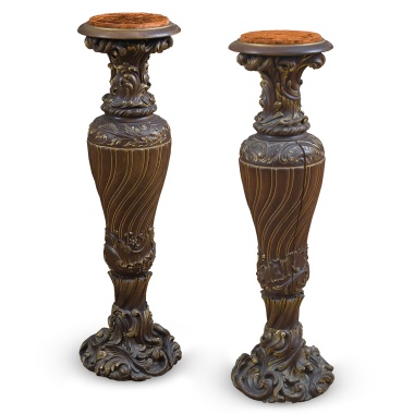 Парные резные консоли в стиле неоренессанс