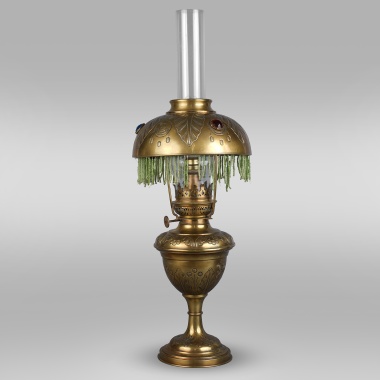 Керосиновая лампа со стеклярусом в стиле ар-нуво