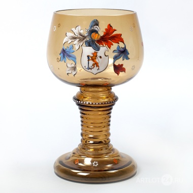 Кубок с изображением герба Дюссельдорфа