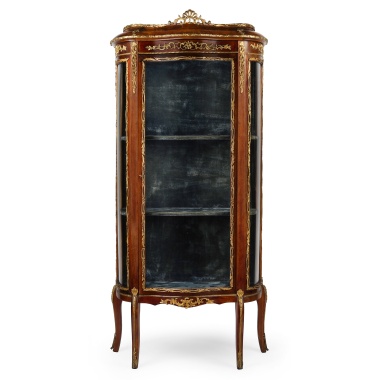 Горка-витрина в стиле «третье рококо»